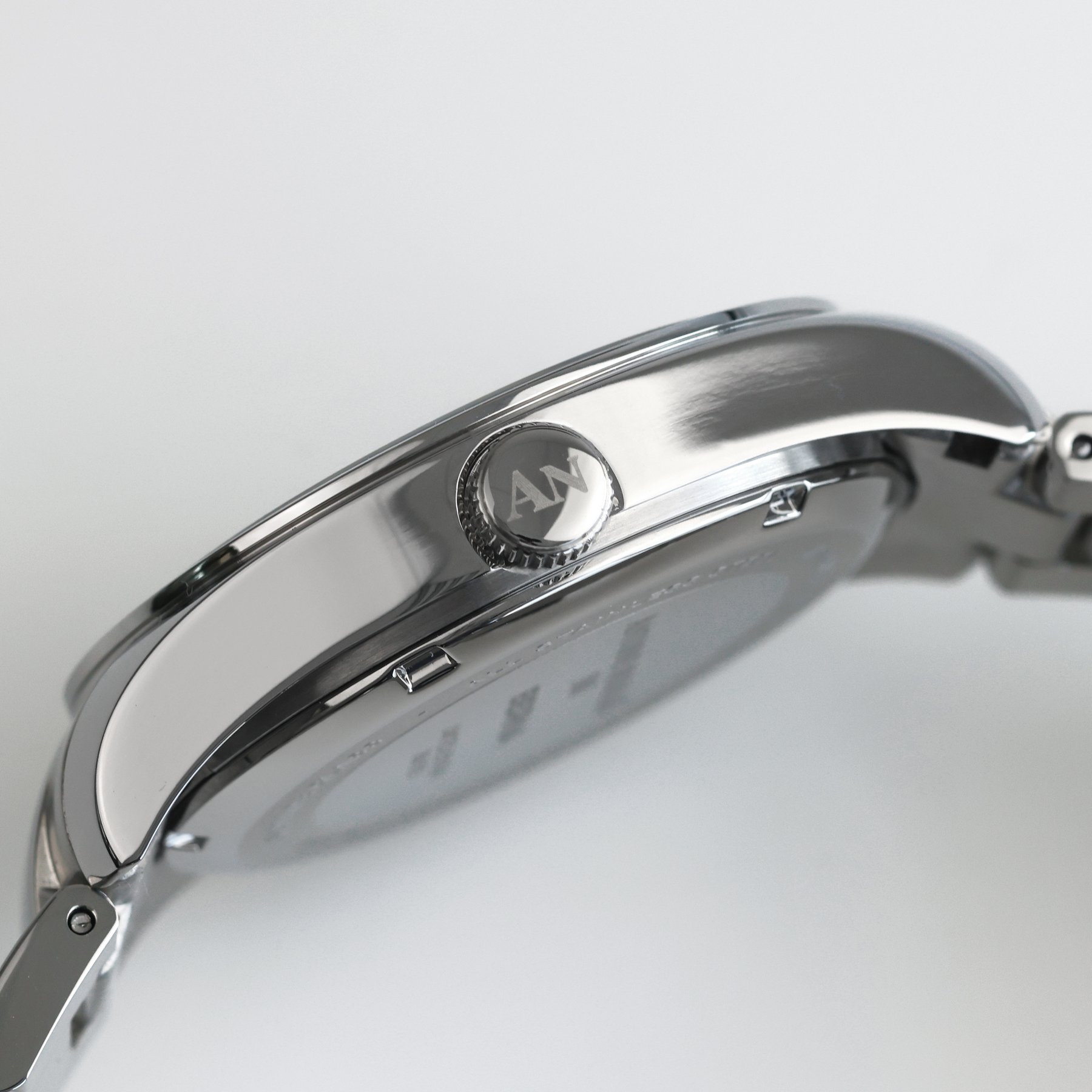 watchAntoineNicolasBerna (4) | La Grande Braderie Online | La Grande Braderie : Explorez nos articles de luxe de seconde main et découvrez nos articles de luxe d’occasion puis bénéficiez de nos offres spéciales sur articles de luxe ou dénichez l’article de luxe en promotion fait pour vous sur lagrandebraderie.online