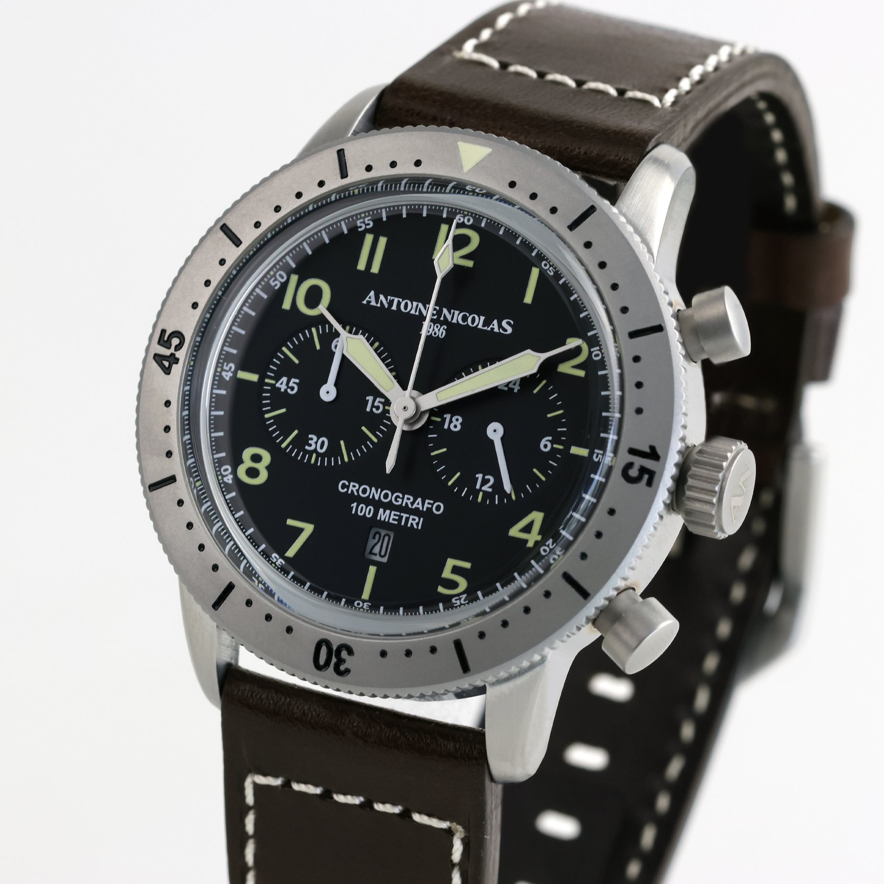 watchAntoineNicolasAustin (2) | La Grande Braderie Online | La Grande Braderie : Explorez nos articles de luxe de seconde main et découvrez nos articles de luxe d’occasion puis bénéficiez de nos offres spéciales sur articles de luxe ou dénichez l’article de luxe en promotion fait pour vous sur lagrandebraderie.online