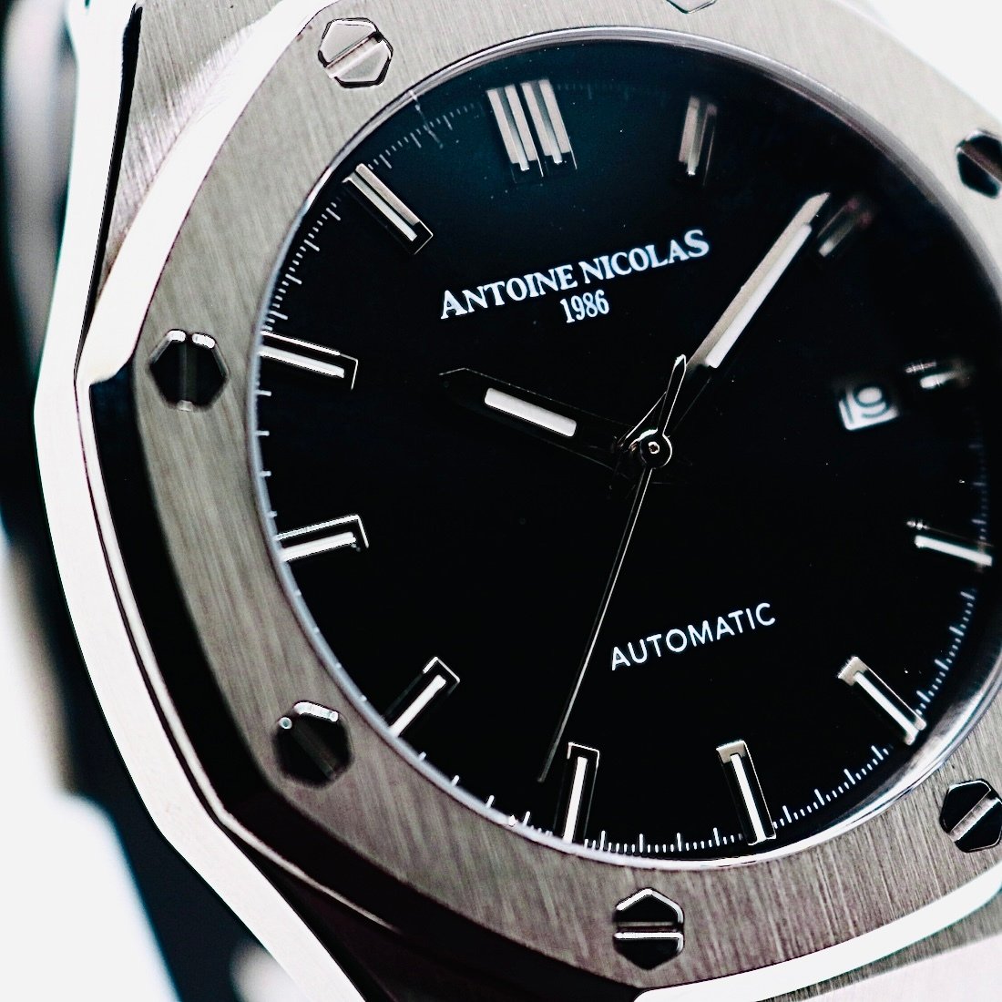 watchAntoineNicolasCannes (2) | La Grande Braderie Online | La Grande Braderie : Explorez nos articles de luxe de seconde main et découvrez nos articles de luxe d’occasion puis bénéficiez de nos offres spéciales sur articles de luxe ou dénichez l’article de luxe en promotion fait pour vous sur lagrandebraderie.online