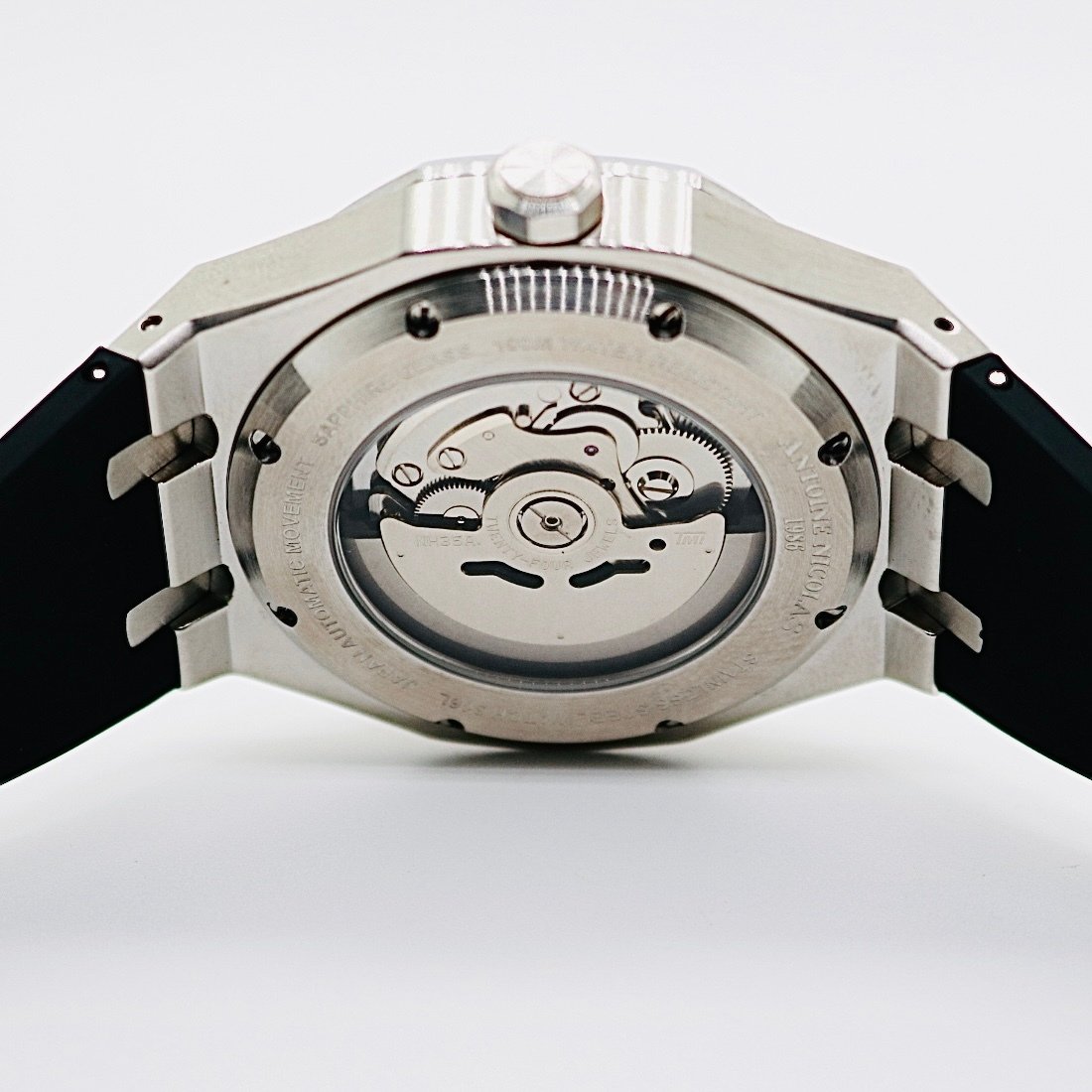 watchAntoineNicolasCannes (4) | La Grande Braderie Online | La Grande Braderie : Explorez nos articles de luxe de seconde main et découvrez nos articles de luxe d’occasion puis bénéficiez de nos offres spéciales sur articles de luxe ou dénichez l’article de luxe en promotion fait pour vous sur lagrandebraderie.online