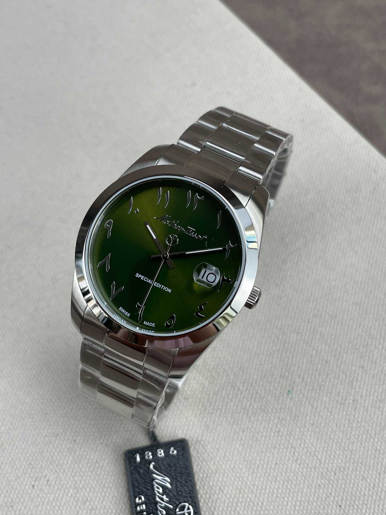 watchMatheyTissotOrient (3) | La Grande Braderie Online | La Grande Braderie : Explorez nos articles de luxe de seconde main et découvrez nos articles de luxe d’occasion puis bénéficiez de nos offres spéciales sur articles de luxe ou dénichez l’article de luxe en promotion fait pour vous sur lagrandebraderie.online