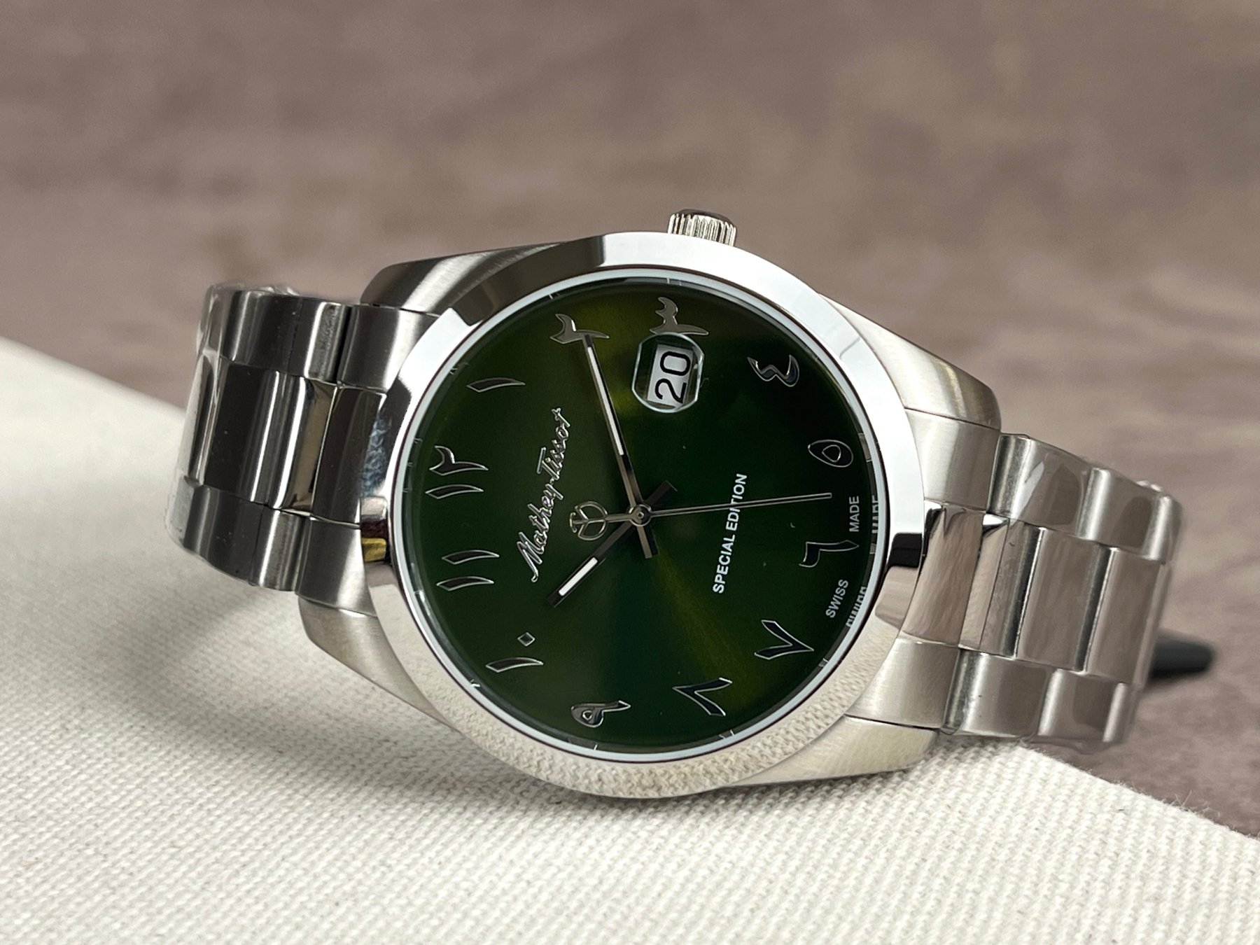 watchMatheyTissotOrient (4) | La Grande Braderie Online | La Grande Braderie : Explorez nos articles de luxe de seconde main et découvrez nos articles de luxe d’occasion puis bénéficiez de nos offres spéciales sur articles de luxe ou dénichez l’article de luxe en promotion fait pour vous sur lagrandebraderie.online