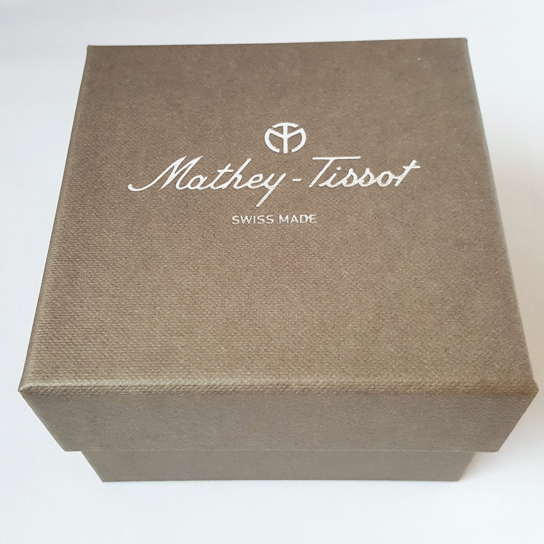 watchMatheyTissotTiffany (8) | La Grande Braderie Online | La Grande Braderie : Explorez nos articles de luxe de seconde main et découvrez nos articles de luxe d’occasion puis bénéficiez de nos offres spéciales sur articles de luxe ou dénichez l’article de luxe en promotion fait pour vous sur lagrandebraderie.online