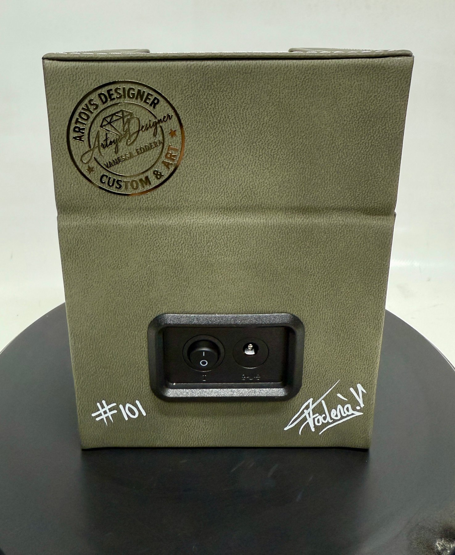 Artoys Designer by Vanessa Fodera – Art & Time – Time is Money – Édition Spéciale – Unique Exemplaire – Image 12