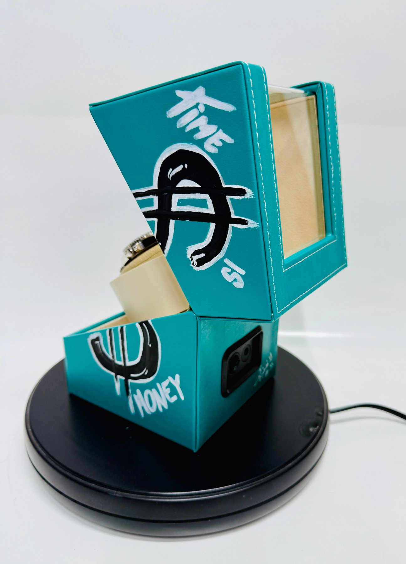 Artoys Designer by Vanessa Fodera – Art & Time – Time is Money – Édition Spéciale – Unique Exemplaire – Image 7